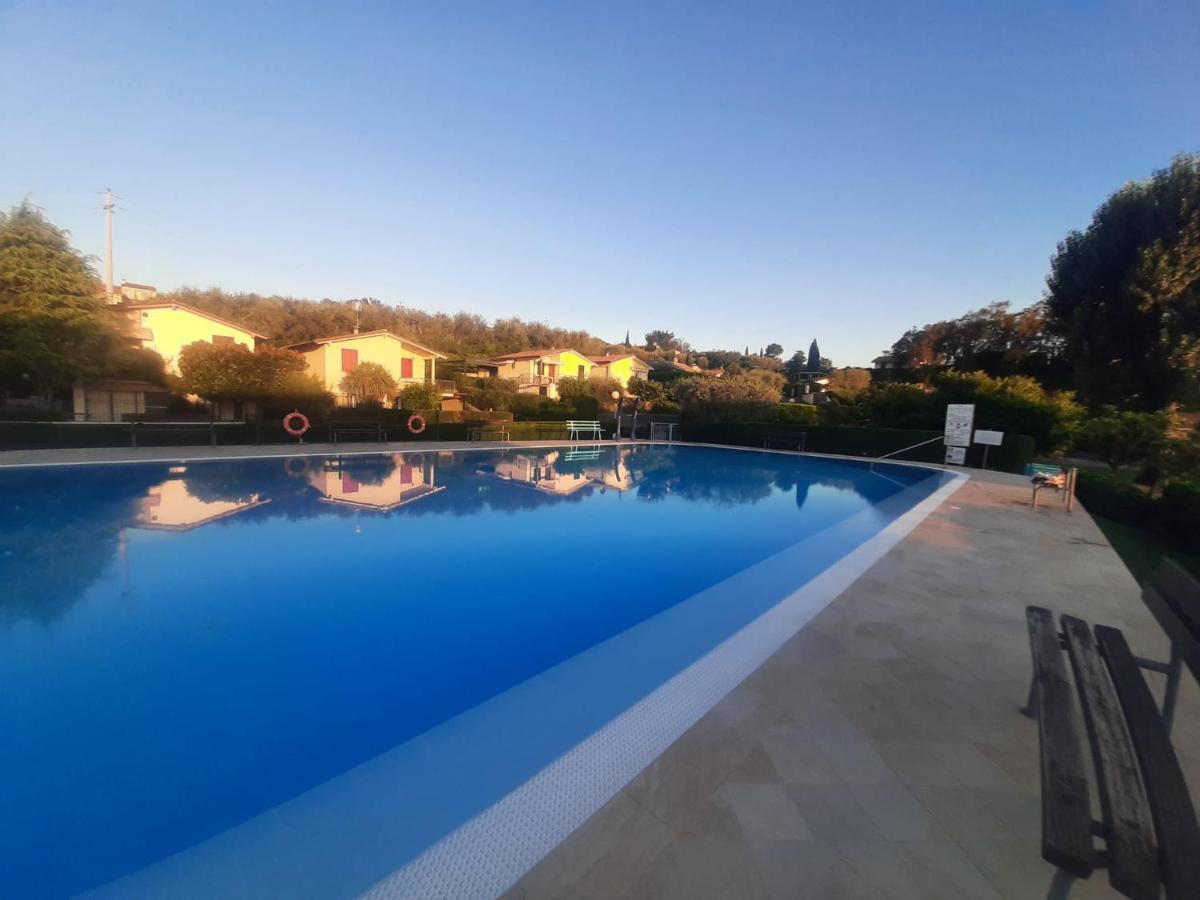 Residenza Palmira Bardolino Apartment Calmasino ภายนอก รูปภาพ