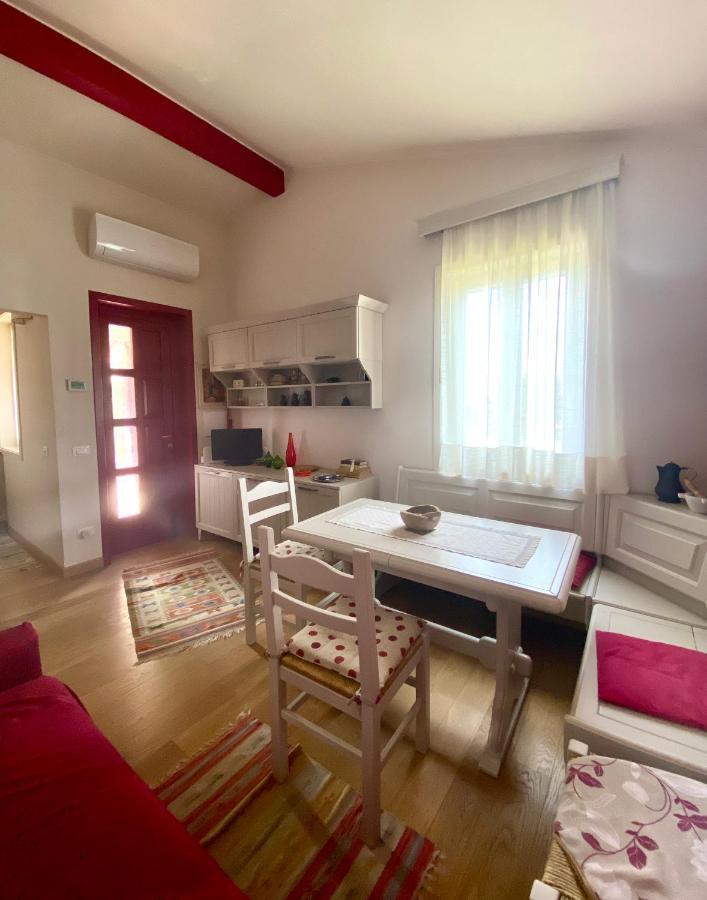 Residenza Palmira Bardolino Apartment Calmasino ภายนอก รูปภาพ