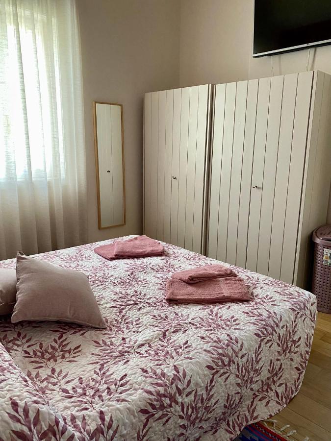 Residenza Palmira Bardolino Apartment Calmasino ภายนอก รูปภาพ